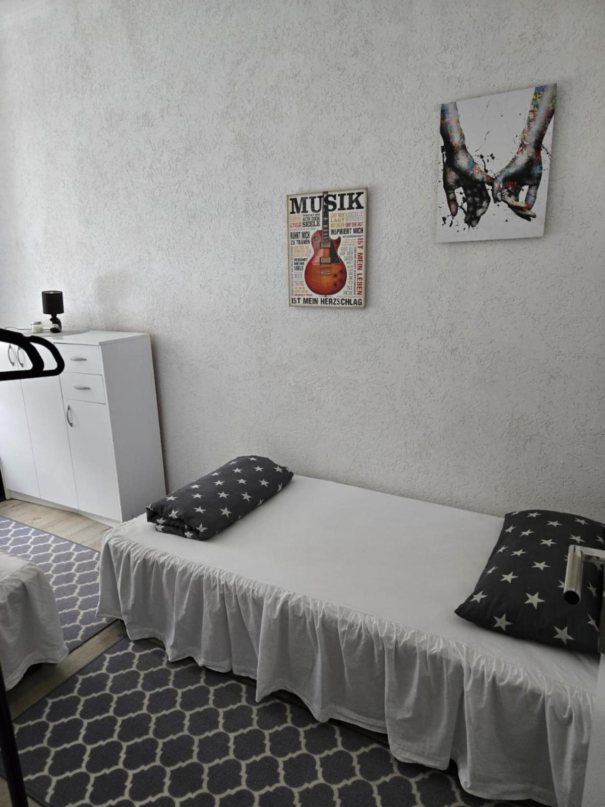 Ferienwohnung Am Bahnhof Bernburg Luaran gambar