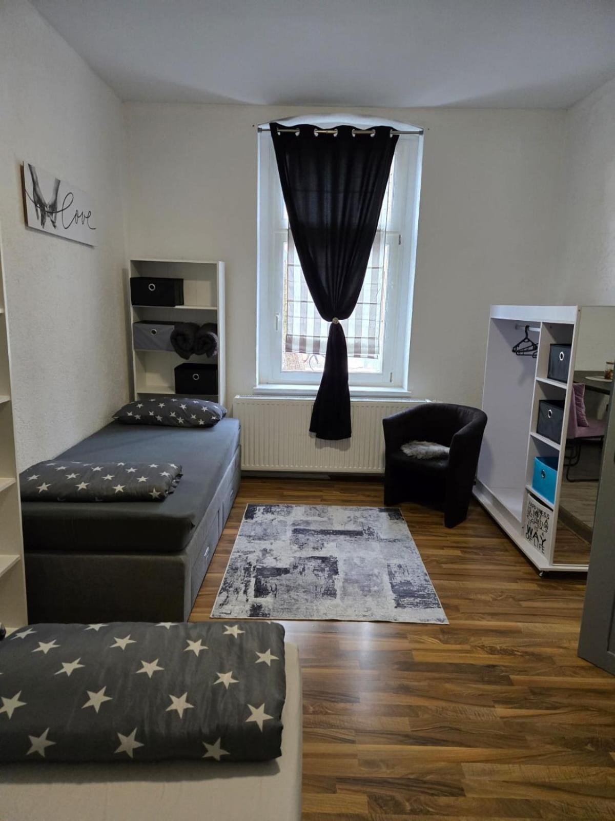 Ferienwohnung Am Bahnhof Bernburg Luaran gambar
