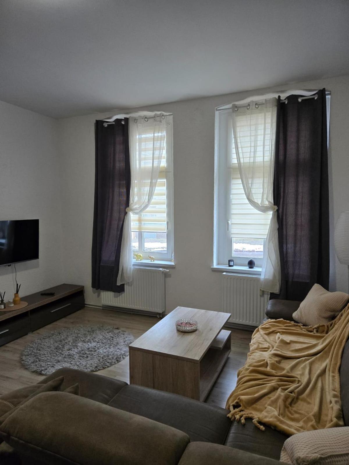 Ferienwohnung Am Bahnhof Bernburg Luaran gambar