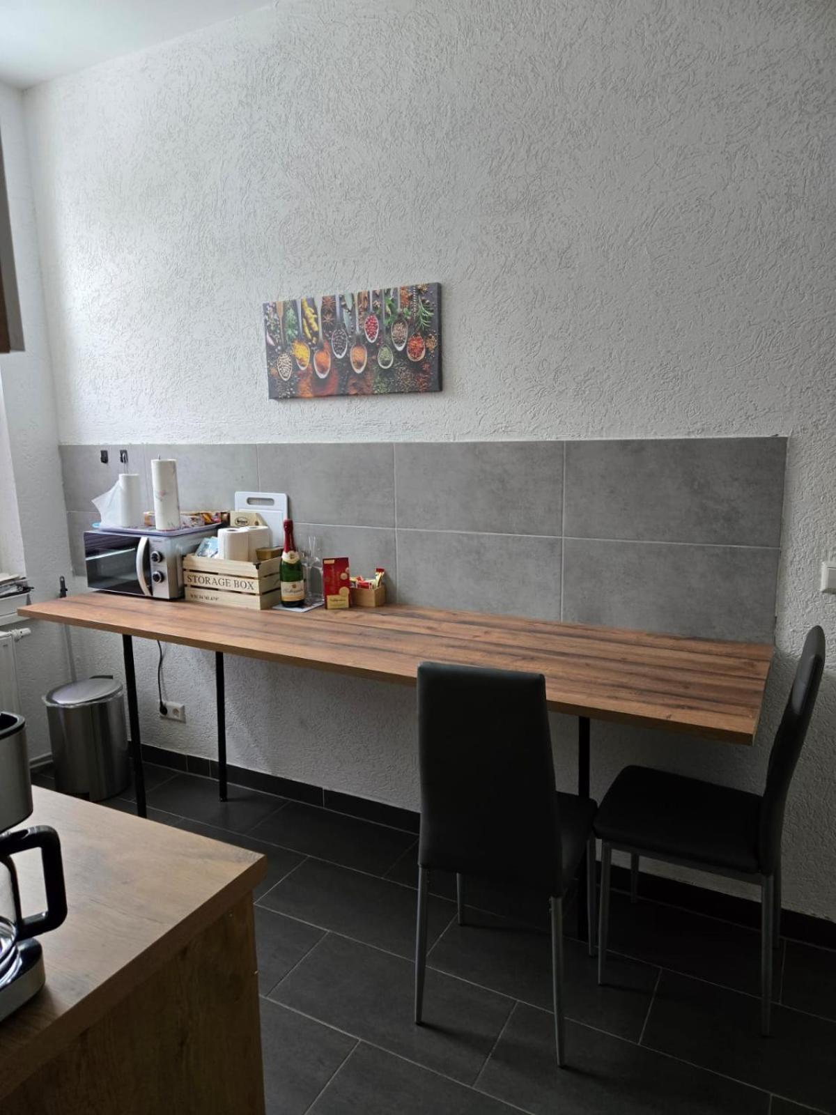 Ferienwohnung Am Bahnhof Bernburg Luaran gambar